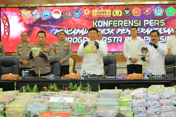 Kapolri Jenderal Listyo Tegaskan Hukuman Maksimal untuk Bandar Narkoba: Fokus Pemberantasan Dari Hulu ke Hilir