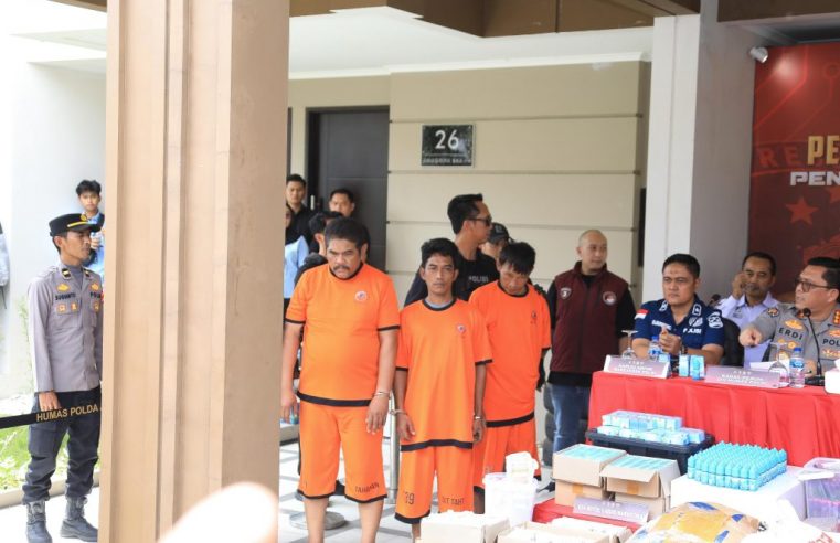 Modus Baru Pelaku Narkoba: Pabrik Ditengah Komplek Perumahan Persiapan Pesta Perayaan Tahun Baru