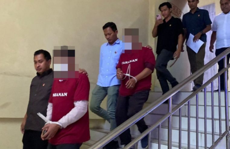 Polisi Menahan Dua Tersangka Kasus Korupsi Dana Badan Usaha Antar Kampung di Tulang Bawang Lampung