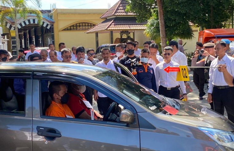 Polda Kalteng Gelar Rekonstruksi Penemuan Mayat di Katingan, Tersangkanya AKS & MH