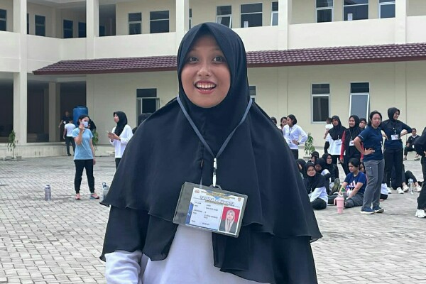 Salma Putri Yuliani  (24) Komikus Lulusan UNS Ikut Seleksi SIPSS Polri, Jago Bahasa Jepang