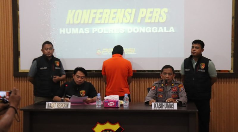Konferensi Pers : Pupuk Bersubsidi Dijual Ilegal, Polres Donggala Amankan 50 Karung