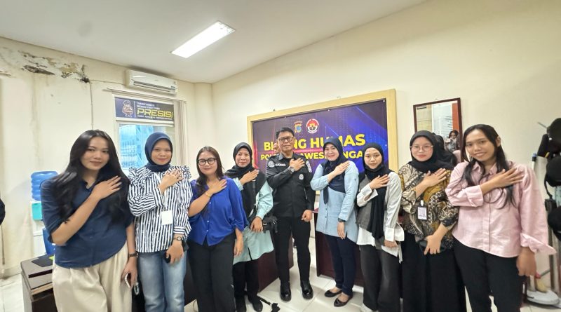8 Mahasiswa Dari UNSRAT – UNTAD Magang di Bidhumas Polda Sulteng