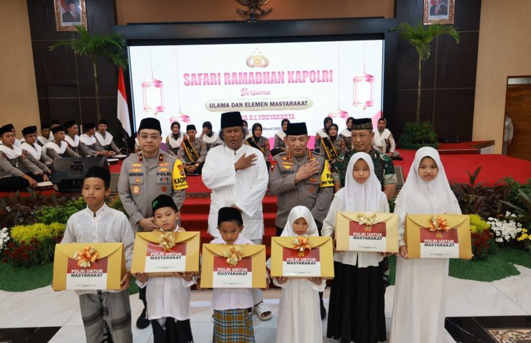 Safari Ramadan di  Daerah Jogja, Kapolri: Perkuat Sinergitas TNI-Polri, Ulama, dan Masyarakat