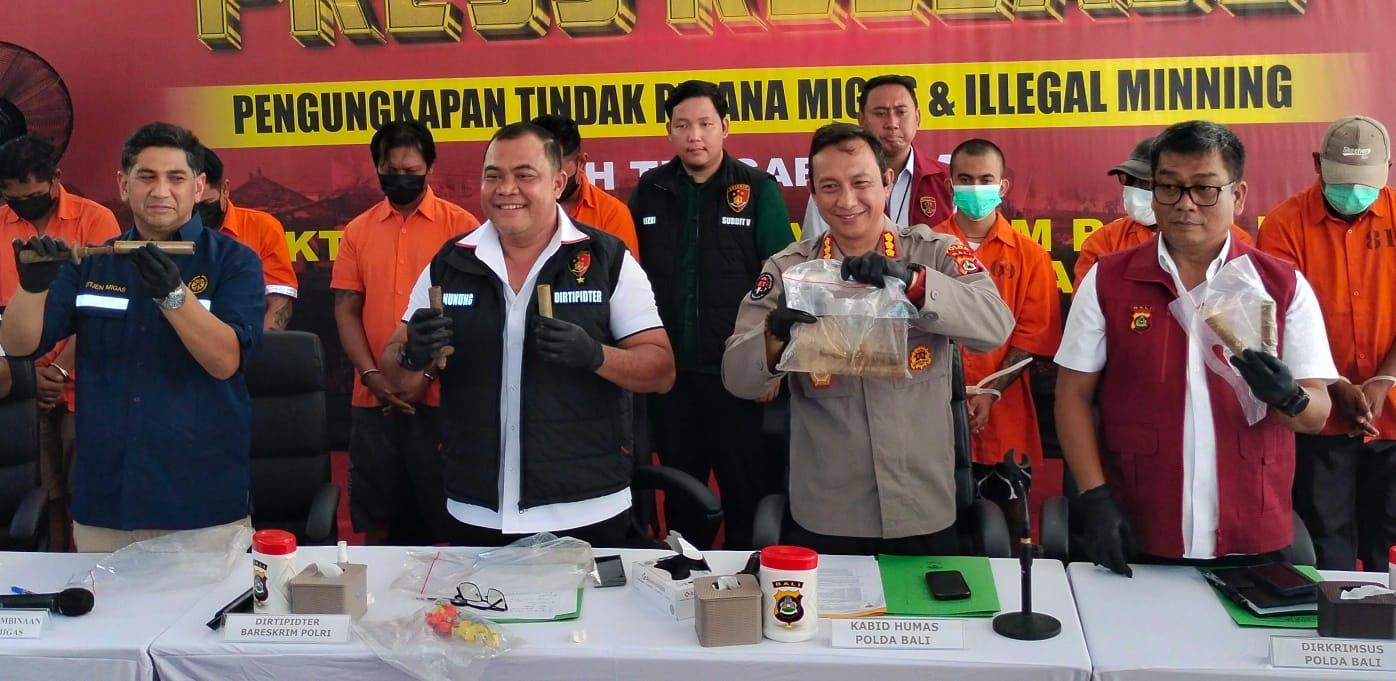 Polri Ungkap Pengoplos Gas LPG Bersubsidi Beromset Rp.650 Juta/Bulan Di Gianyar