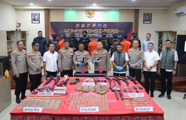Tim Satgas Ops Damai Cartenz Gagalkan Jaringan Penyuplai Senpi & Ribuan Amunisi ke KKB Lintas Provinsi