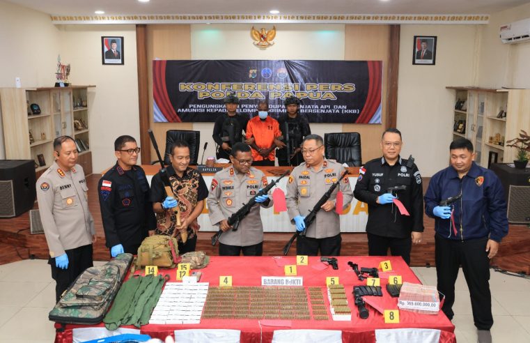 Satgas Ops Damai Cartenz-2025 Gagalkan Penyelundupan Senjata Api ke KKB di Puncak Jaya