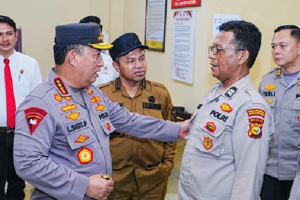 Apresiasi Personel Pemilik Pondok Pesantren Gratis, Kapolri “Perwirakan” Aiptu Jimmi Farma