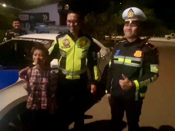 Anak Tertinggal Saat Arus Balik, Polisi Temukan Kemudian Kembalikan ke Pelukan Orangtua