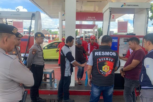 Respons Isu Pertalite Bercampur Air, Polres Kotamobagu Gandeng Petugas Metrologi Periksa BBM di SPBU