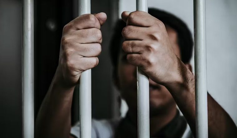 Polisi Menangkap Henky Nandany (34) Pelaku Pembobol 29 Rumah Yang Ditinggal Mudik