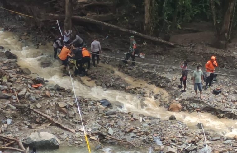 76 Personel Gabungan Dikerahkan Cari Korban Banjir di Pegunungan Arfak Papua Barat