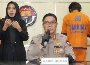 DitresSiber Polda Jatim Amankan ASF (23) Tersangka Bisnis Konten Pornografi Anak Melalui Media Sosial