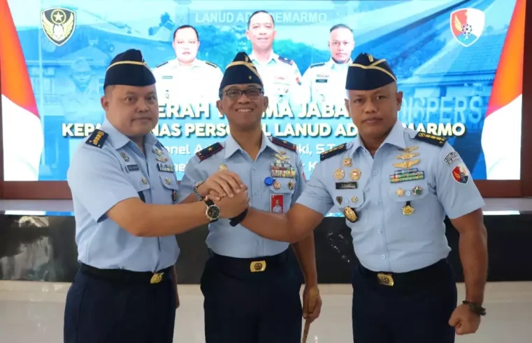 Jabatan Kepala Dinas Personel Pangkalan TNI AU (Lanud) Adi Soemarmo Diserah Terimakan Dari Kolonel Adm Agus Basuki, S.T., M.M., Kepada Kolonel Adm Yogie Azhar A. Koto, S.E., M.Han