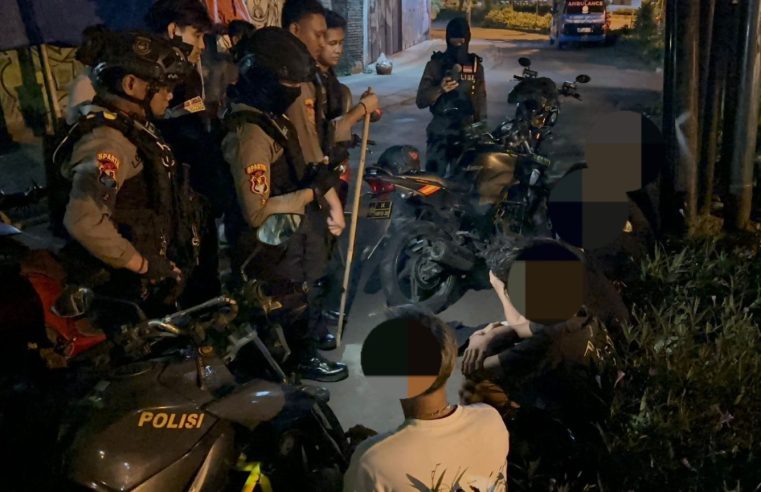 Tim Sparta Polresta Surakarta Amankan 7 Orang Remaja Terlibat Konvoi Gangster di Jalan Kolonel Sutarto