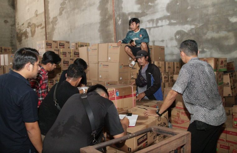Diduga Palsu, Polda Kalimantan Barat Gelar Olah TKP Gudang Oli di Kabupaten Kubu Raya