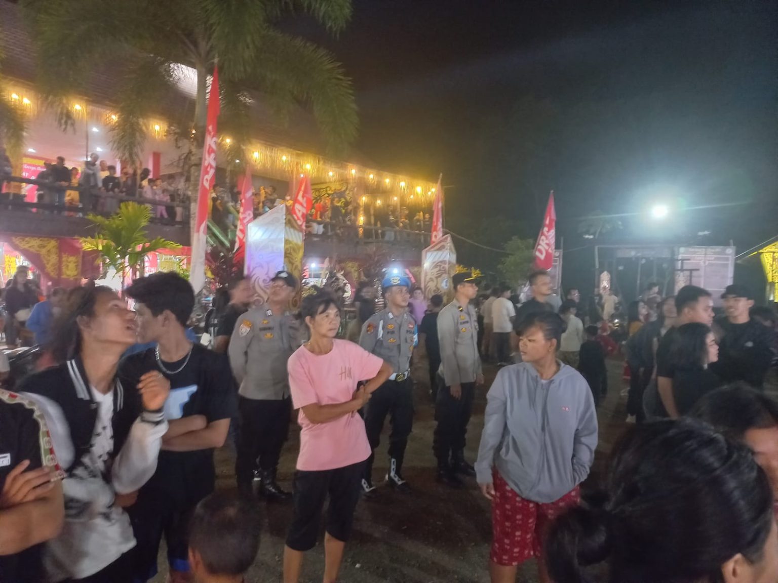 Polres Singkawang Amankan Lomba Tarian Dayak & Penampilan Guest Star Dalam Rangka Gawe Dayak Naik Dango XXV