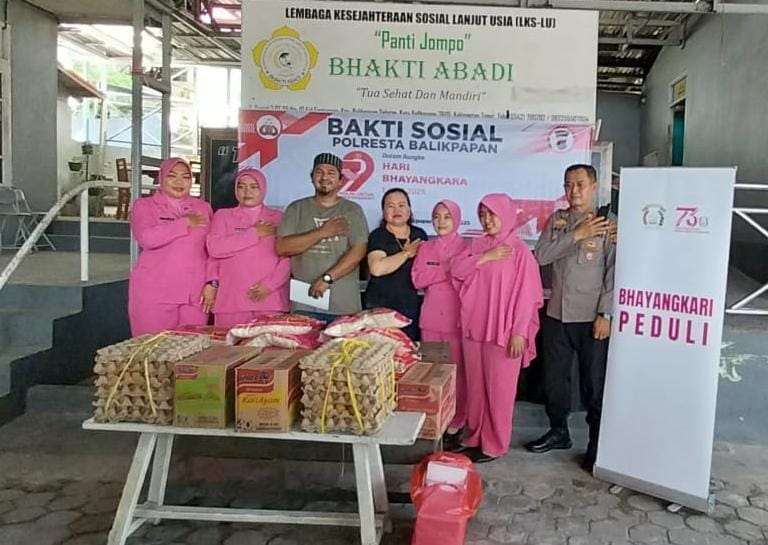 Jelang HUT Bhayangkara ke-79, Polresta Balikpapan Salurkan Bantuan ke Panti Sosial