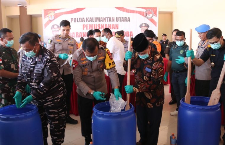 Polda Kaltara & Instansi Terkait Laksanakan Pemusnahan Barang Bukti Narkotika Seberat 16,8 Kg Sabu
