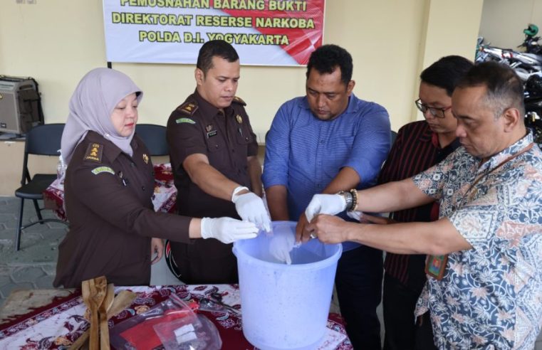 Ditresnarkoba Polda DIY Musnahkan Barang Bukti 36.14 Gram Narkotika Jenis Sabu