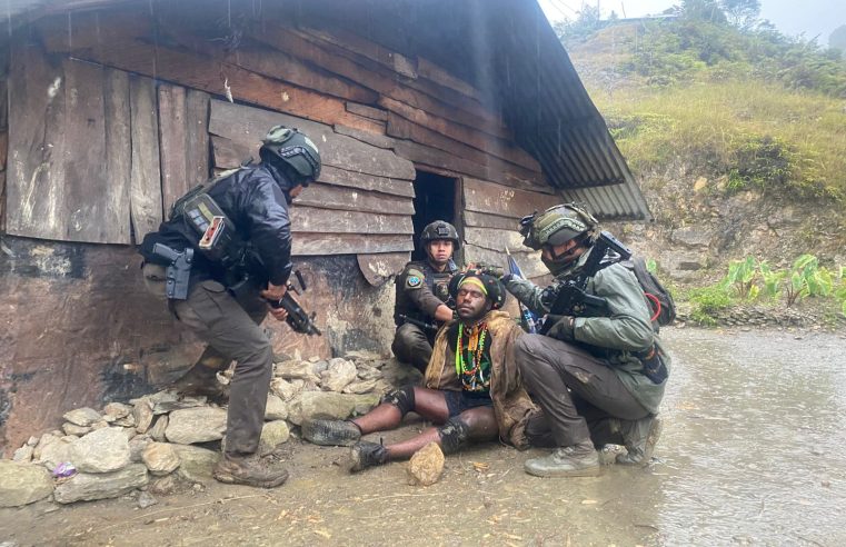 Satgas Ops Damai Cartenz Berhasil Tangkap KKB Male Telenggen di Kampung Wuyuneri Puncak Jaya