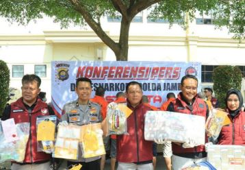 Polda Jambi Ungkap 2 Kasus Narkoba Besar, Sita BB 5,5 Kg Sabu & Ribuan Ekstasi
