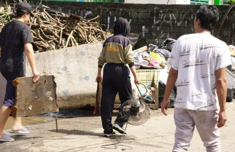 Polres Bitung Sigap Atasi Banjir, Personel Gabungan Turun ke Lokasi Bencana