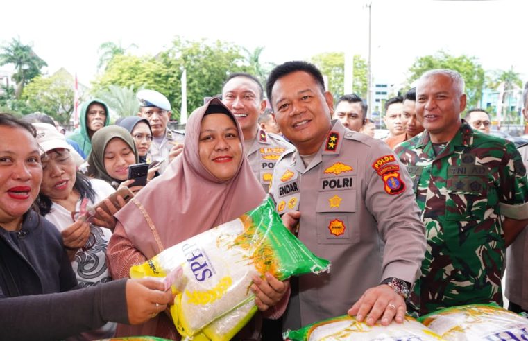 Gerakan Pangan Murah Diresmikan oleh Kapolda Kaltim, Ratusan Masyarakat Antusias Membeli Sembako Murah