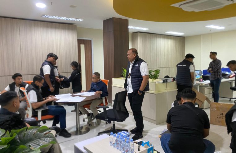 Ditreskrimsus Polda Kaltara Geledah Kantor Bank Kaltimtara Terkait Kasus Kredit Fiktif Rp.275,2 Miliar