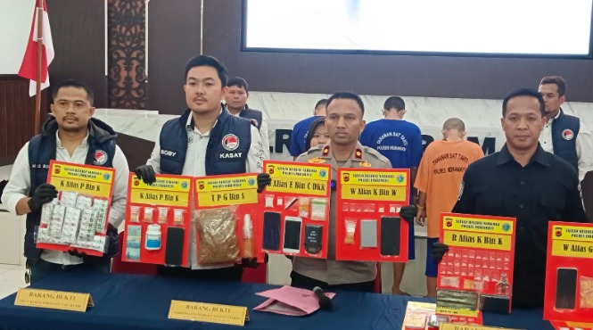 Satresnarkoba Polres Indramayu Berhasil Amankan 21 Tersangka Narkoba dan Obat Keras