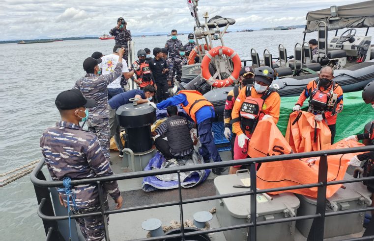 Jenazah Remaja Tenggelam di Pantai Kemala Beach Balikpapan Dievakuasi ke RS Bhayangkara