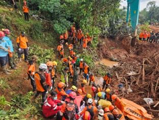 Polri Kerahkan 155 Personel dan K9, Perluas Pencarian Longsor Cibeunying, Majenang, Cilacap