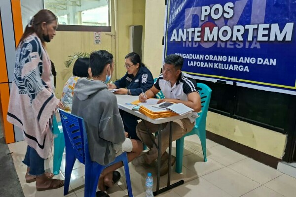 16 Korban Meninggal Kebakaran Manado, Polri Gelar Posko DVI di RS Bhayangkara