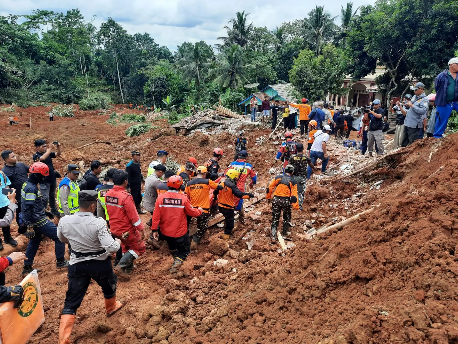 Update Bencana Sumatera Hingga 14 Desember 2025: Total Korban Meninggal Tembus 1.016 Jiwa, 212 Masih Hilang