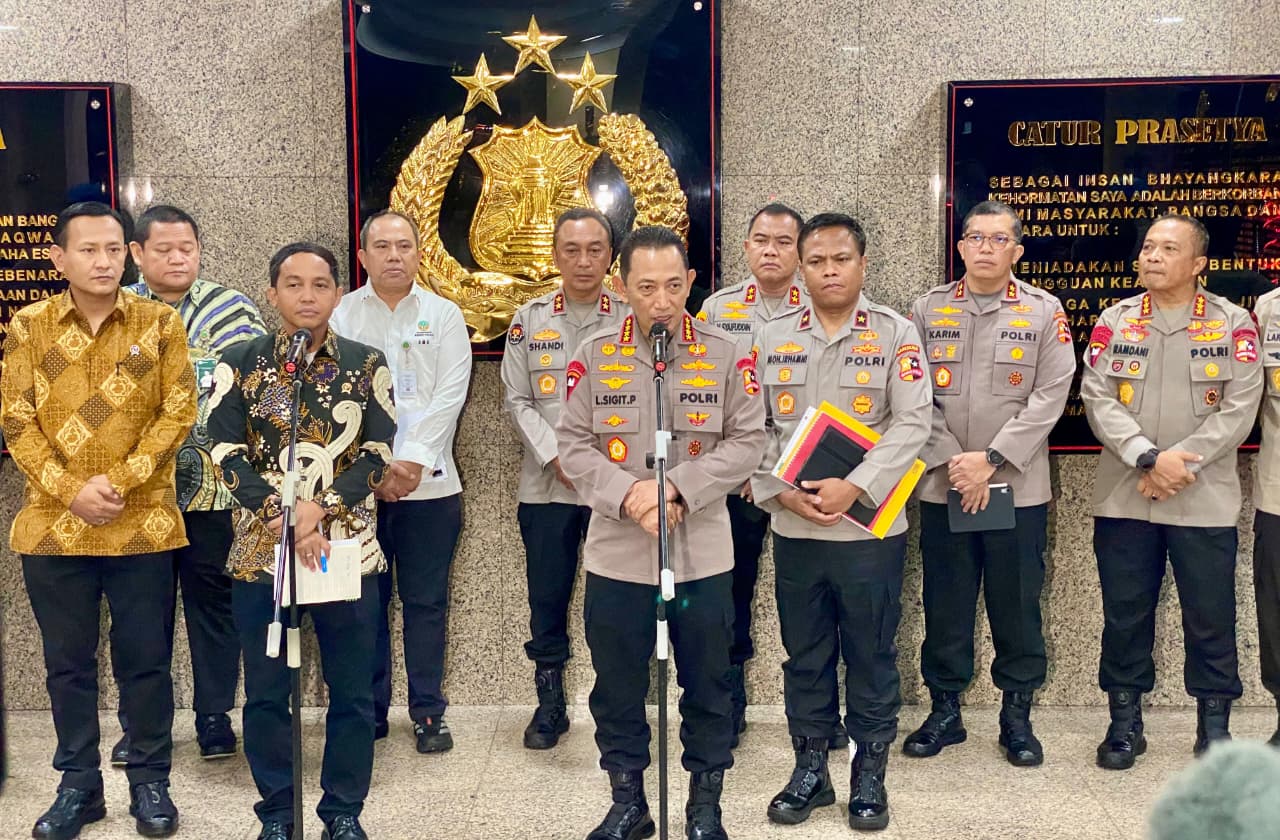 Penyelidikan Kayu Ilegal di Sumatera: Menhut Sebut Identifikasi Subjek Hukum Sudah Dilakukan