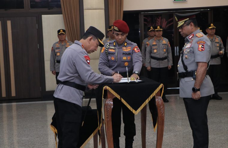 Rotasi Jabatan Polri: Sertijab Pejabat Strategis Gelorakan Penyegaran Organisasi dan Pelayanan Masyarakat