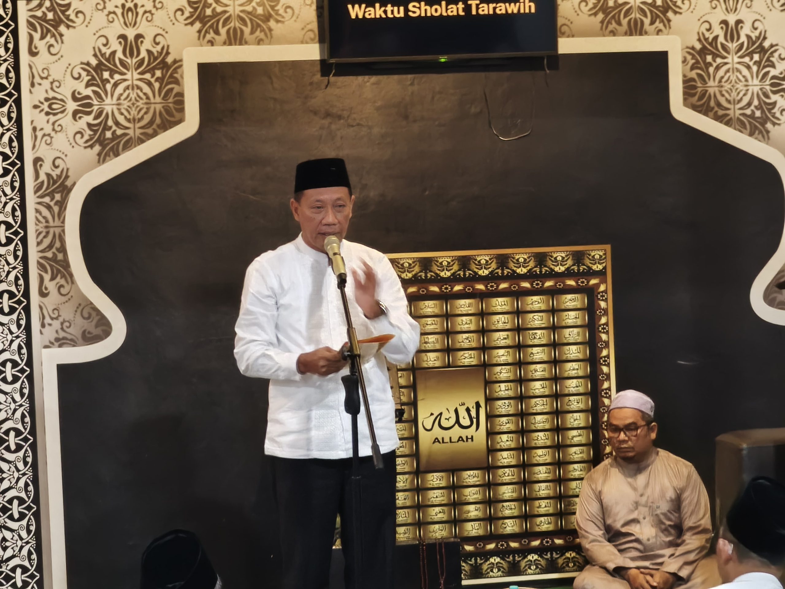 Pemerintah Balikpapan Ajak Masyarakat Hindari Panic Buying dalam Safari Ramadhan ke Masjid Al Jihad