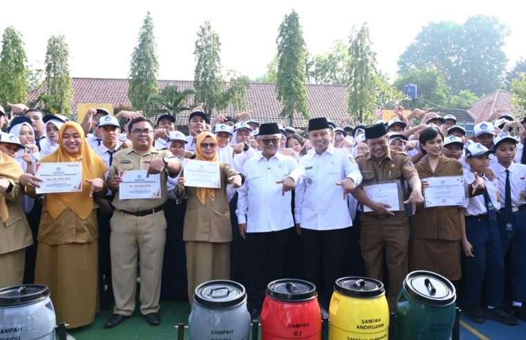 PP Tunas Tidak Melarang Gawai, Mendikdasmen Dorong Pembatasan Sesuai Usia Murid