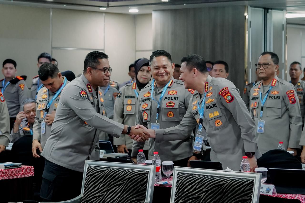 Kabid Humas Polri Irjen Pol Johnny Eddizon Isir Tekankan Pentingnya Informasi Valid dalam Rakernis Tahun Anggaran 2026