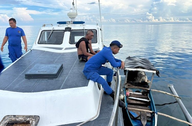 Rusak Ekosistem Laut, Dua Nelayan Diamankan Bawa 333 Ikan Hasil Bom di Perairan Sikka