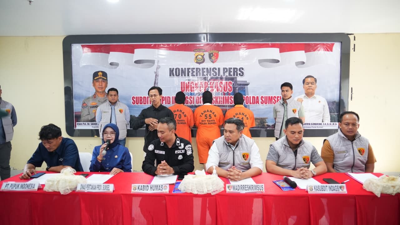 10 Ton Pupuk Subsidi Dialihkan, Polda Sumsel Amankan Tiga Tersangka