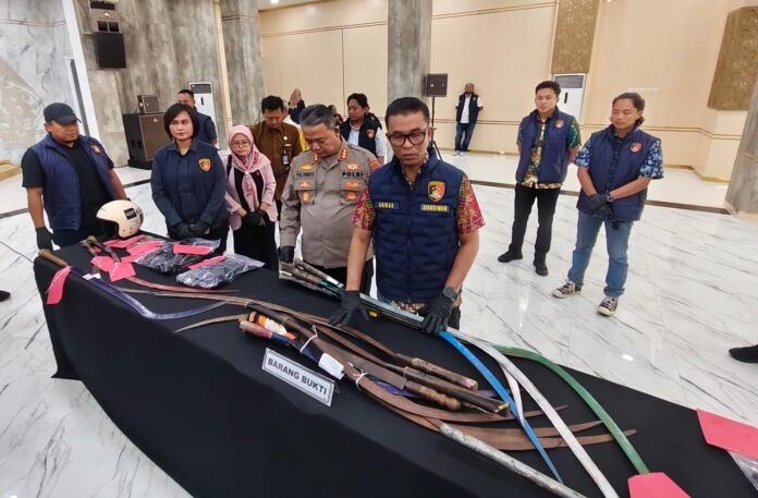 Dua Kelompok Bersatu Hadapi Satu Geng, Tawuran Remaja Terbongkar, 17 Pelaku Masih Menjadi DPO