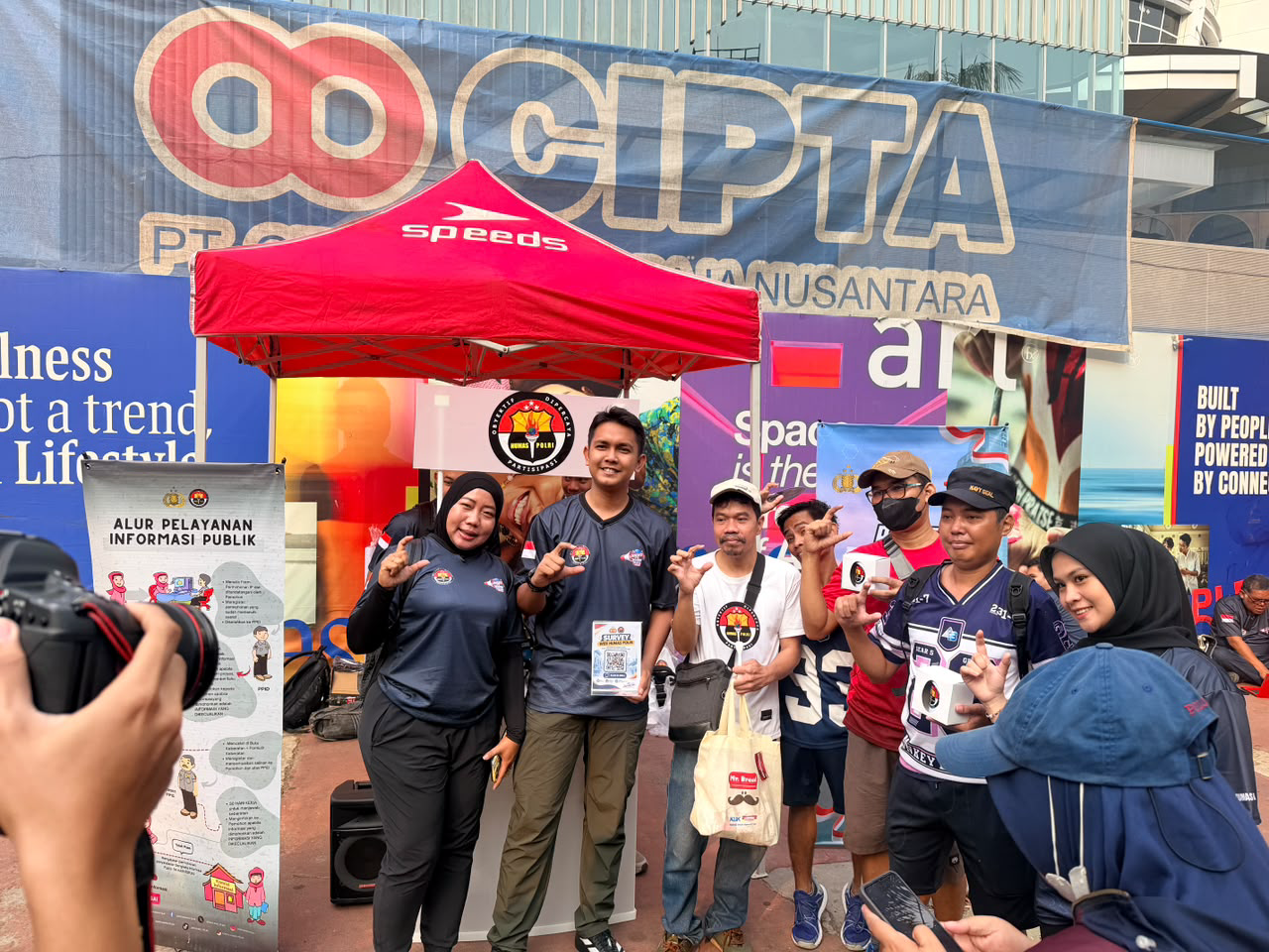 Hari Hak untuk Tahu Sedunia: Polri Sosialisasikan Keterbukaan Informasi di CFD Jakarta