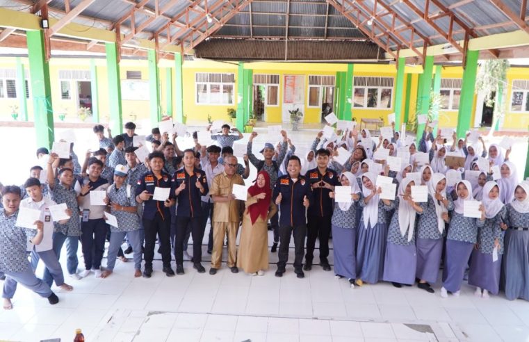 Layanan Sidik Jari Ditreskrimum Polda Gorontalo Jangkau Siswa SMAN 1 Paguat