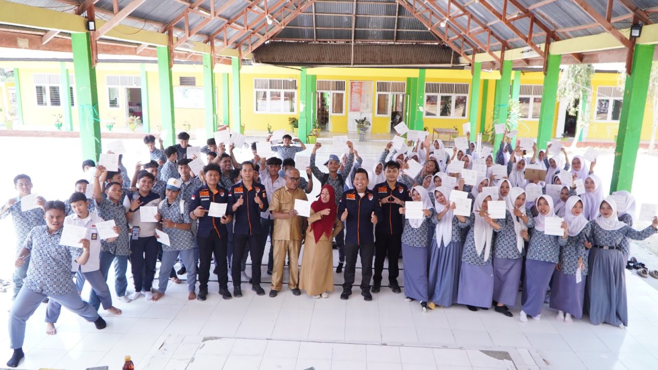 Layanan Sidik Jari Ditreskrimum Polda Gorontalo Jangkau Siswa SMAN 1 Paguat
