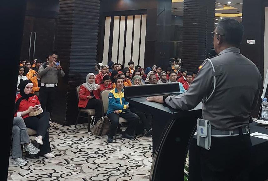 Tanpa Teguran Keras, Satlantas Polresta Balikpapan Edukasi Keselamatan Berkendara Lewat Konsep “Secangkir Kopi Sejuta Mimpi”
