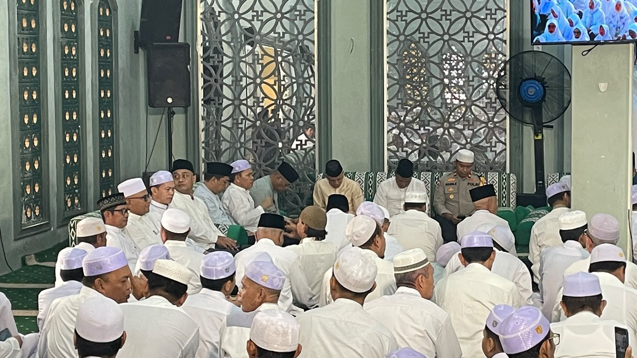 Pererat Silaturahmi, Kapolresta Palangka Raya Hadiri Milad Pondok Pesantren dan Peringatan Maulid Nabi