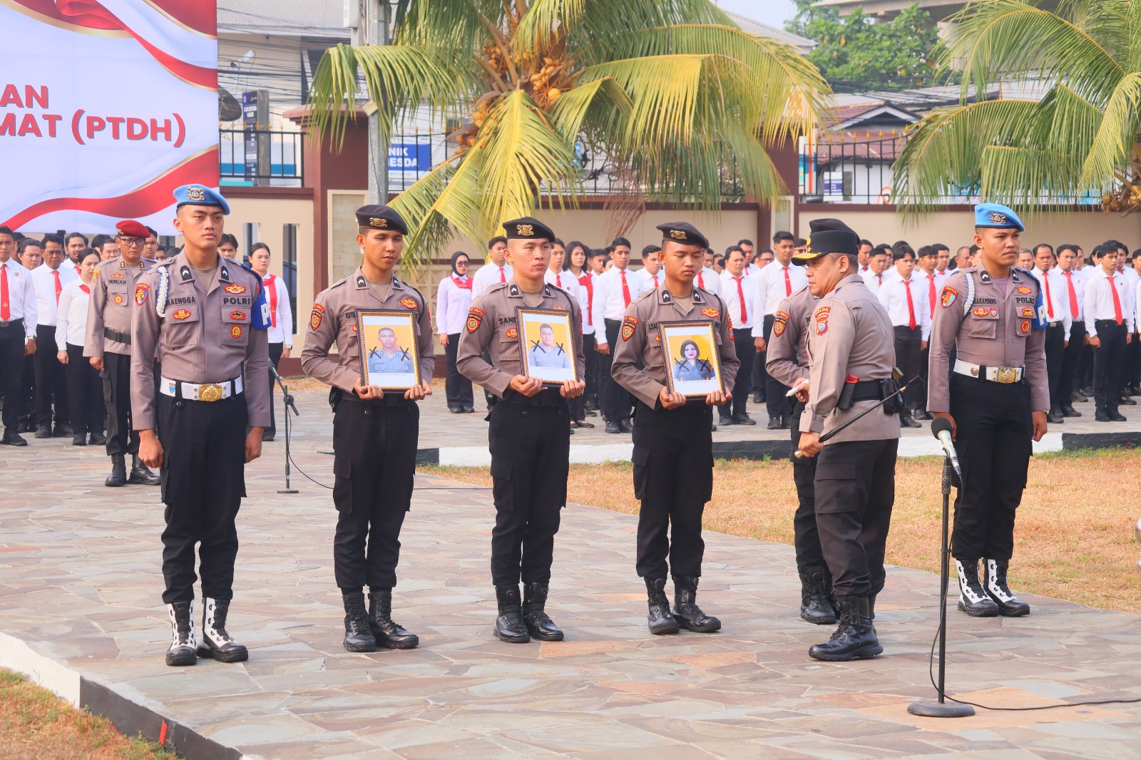 Kapolda Sulut Itjen Pol. Yudo Hermanto Pimpin Upacara PTDH, 22 Personel Diberhentikan